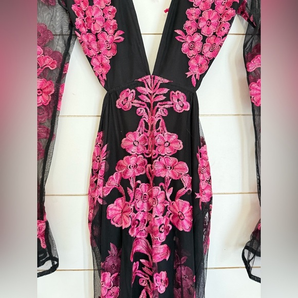 For Love and Lemons Temecula Cut Out Embroidered Lace Maxi Dress - Picture 6 of 15